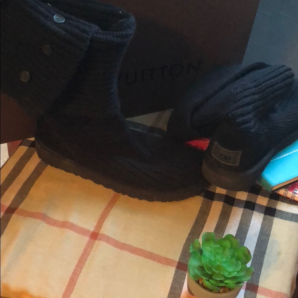 Ugg boots - Picture 2 of 6